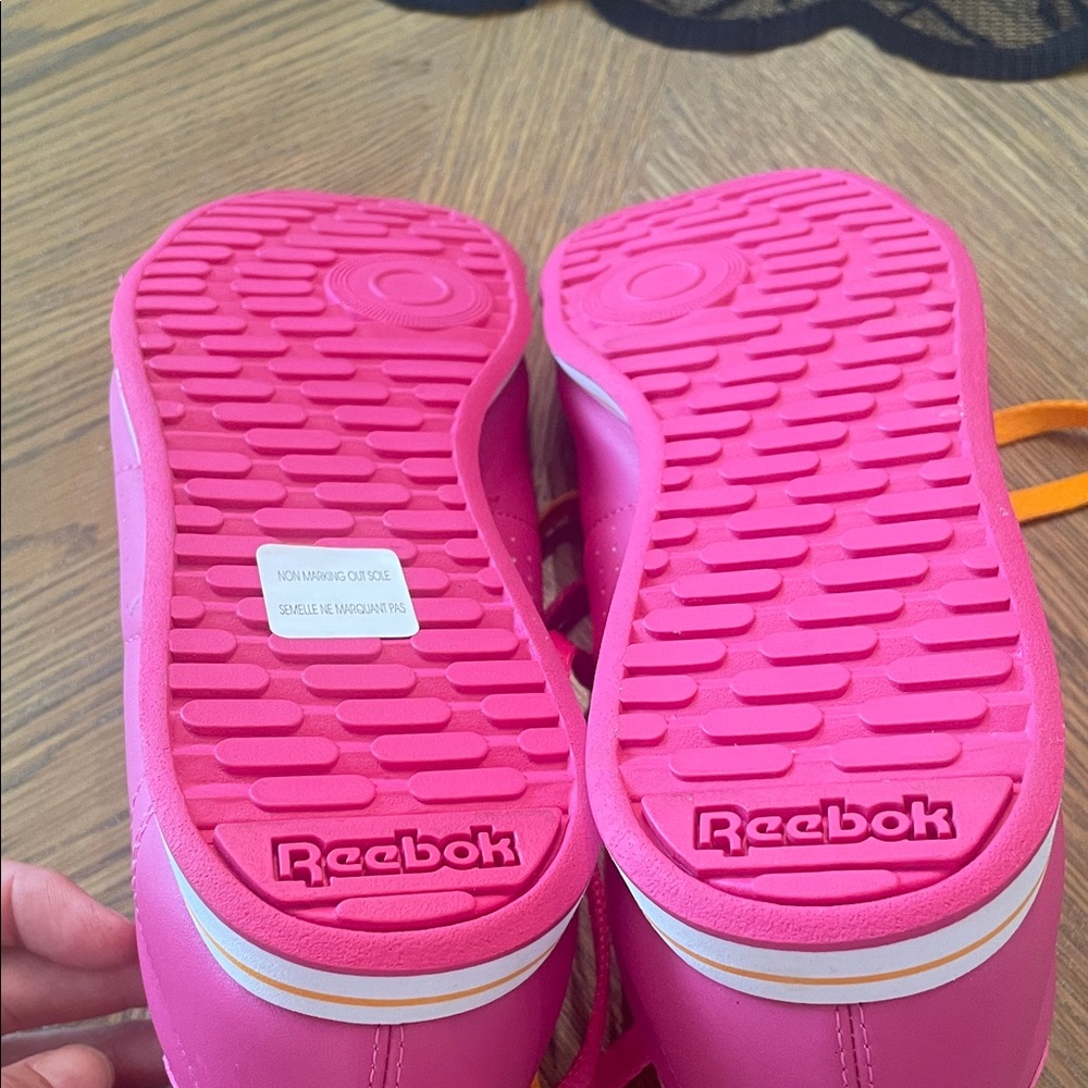 Reebok Sneakers in Pink with Orange Laces, Vintage Style, Aerobics - Picture 7 of 7